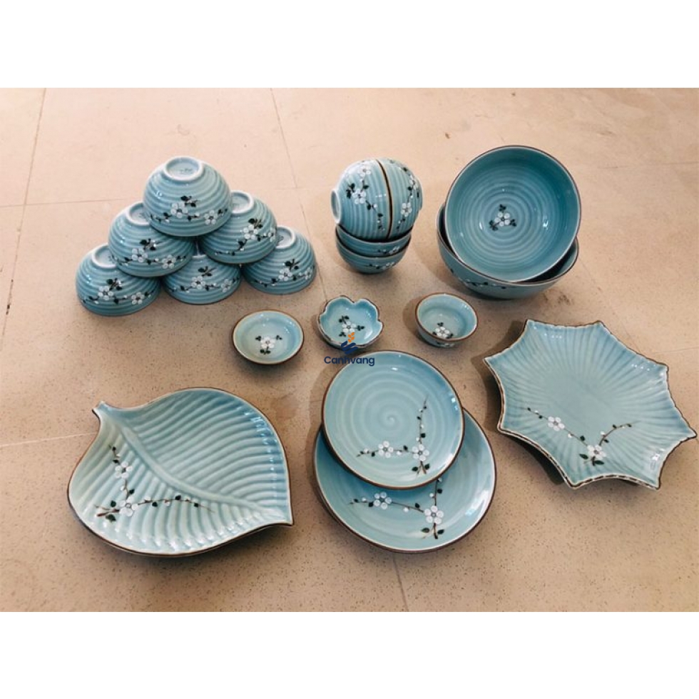 Bộ Bàn Ăn Men Xanh Hoa Đào Chấm Bi 19 Sản Phẩm